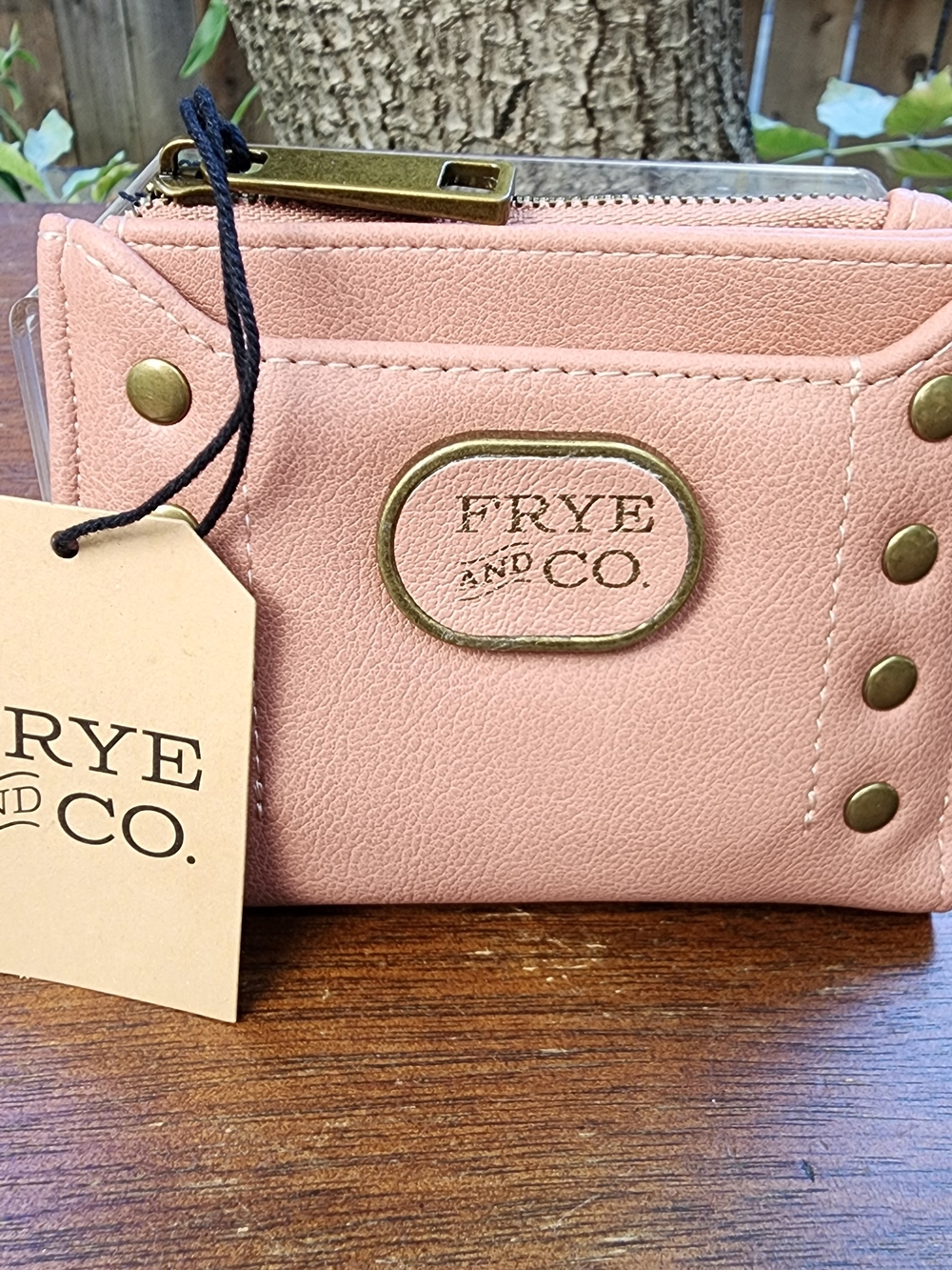 Frye AND CO Melissa Rose Pink Leather Zip Card Wallet Brass Studs NWT New